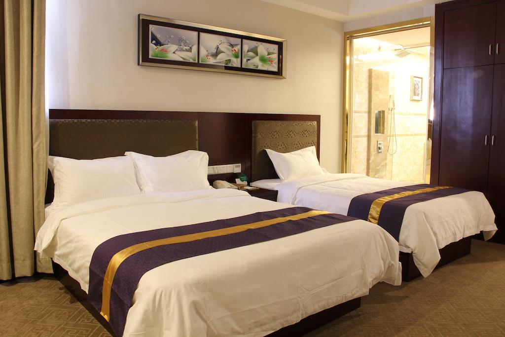 Zhuhai Platinum Holiday Hotel Exterior photo